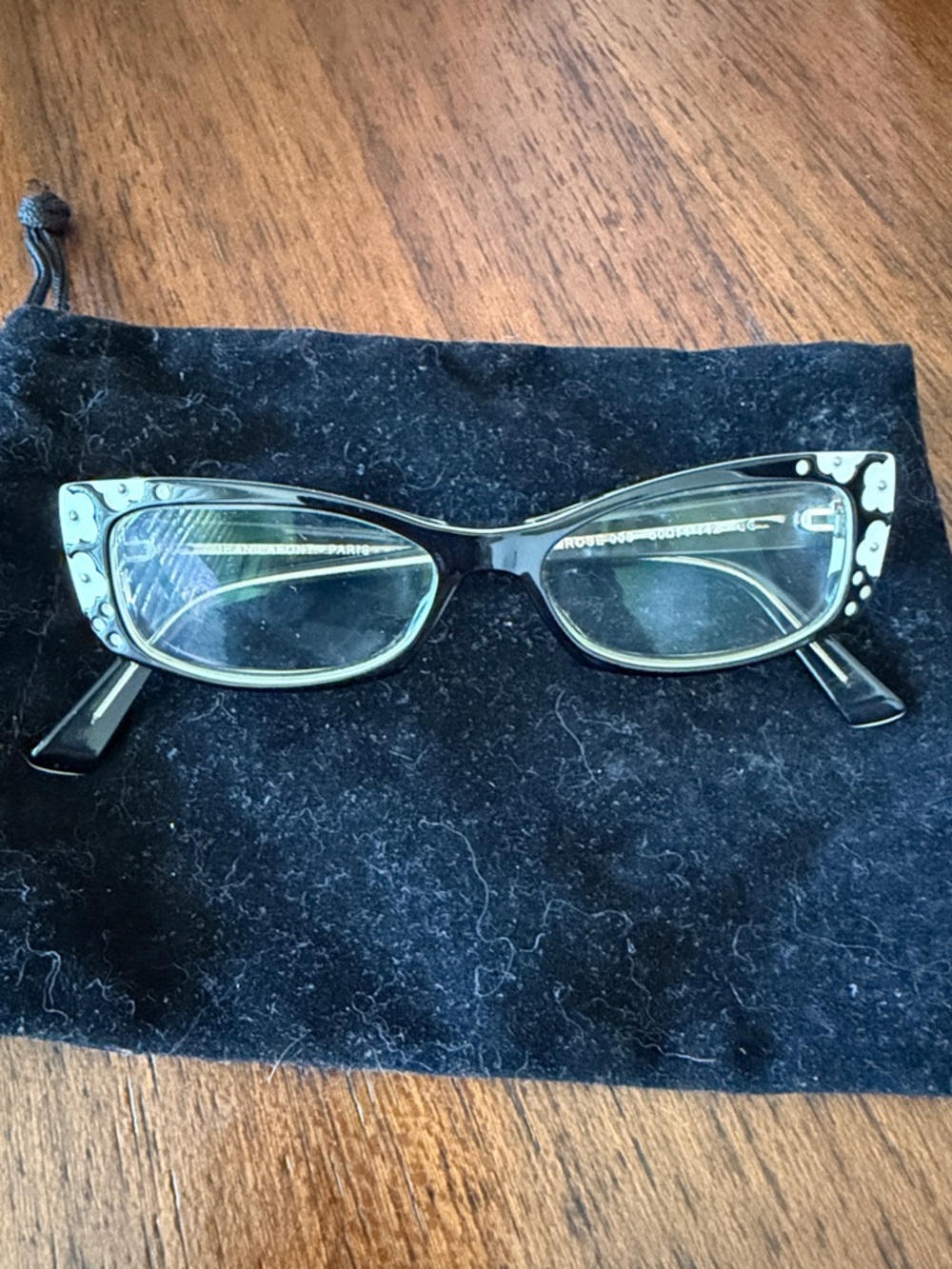 Black Cat-Eye Women's Reading Glasses with Polished Stud Detail